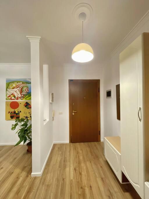 Апартаменты Family Living Тирана Экстерьер фото